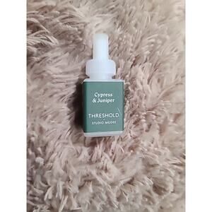 Threshold Studio McGee Pura Smart Scent, Cypress & Juniper New In Box .33 Oz￼